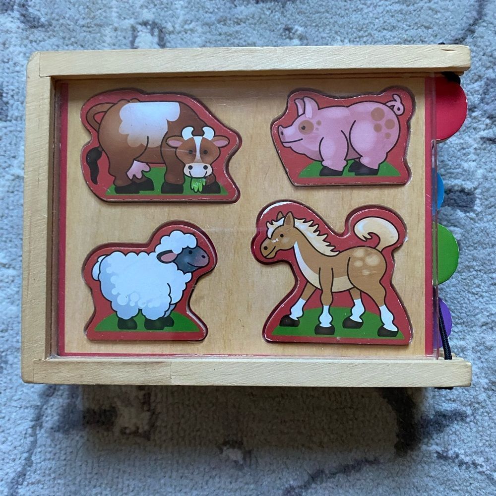 Mellisa & Doug Mini Wooden farm animal puzzle